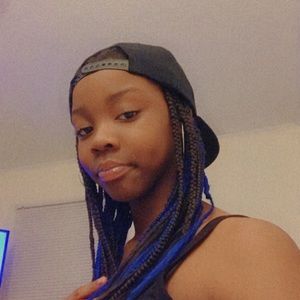 Meet your Posher, Mayah